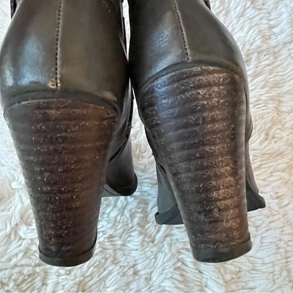 XOXO Women’s‎ Koris Western Bootie Gray Ankle Southwestern Boots size 6.5